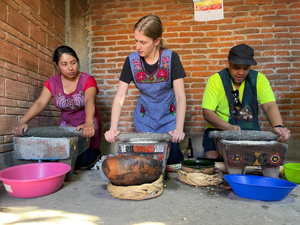 Lizu Tu Casa En Un Pueblo Zapoteca Bed & Breakfast Teotitlán del Valle Екстериор снимка